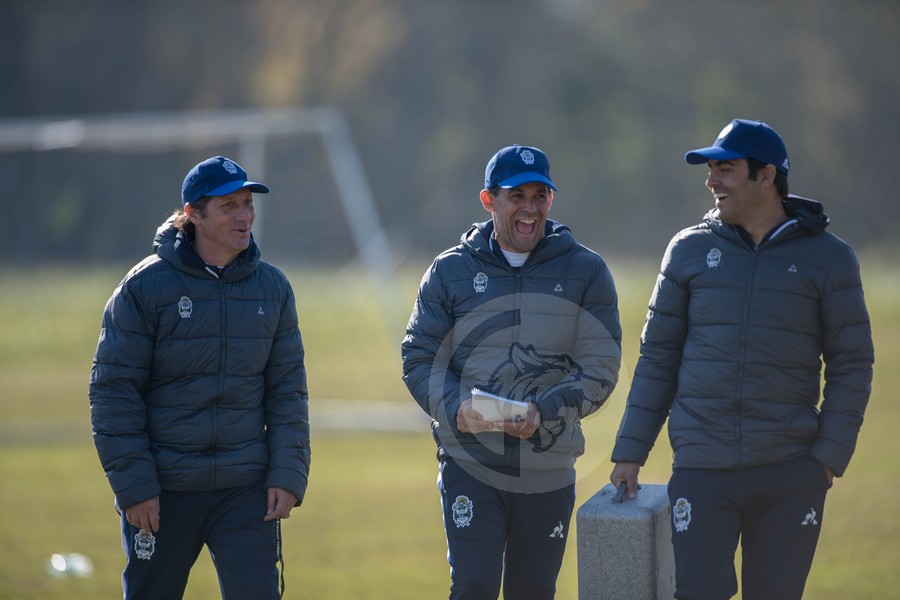 SE VIENE EL PRIMER ENSAYO