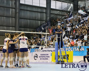 <big>LAS LOBAS POR EL CAMPEONATO</big>