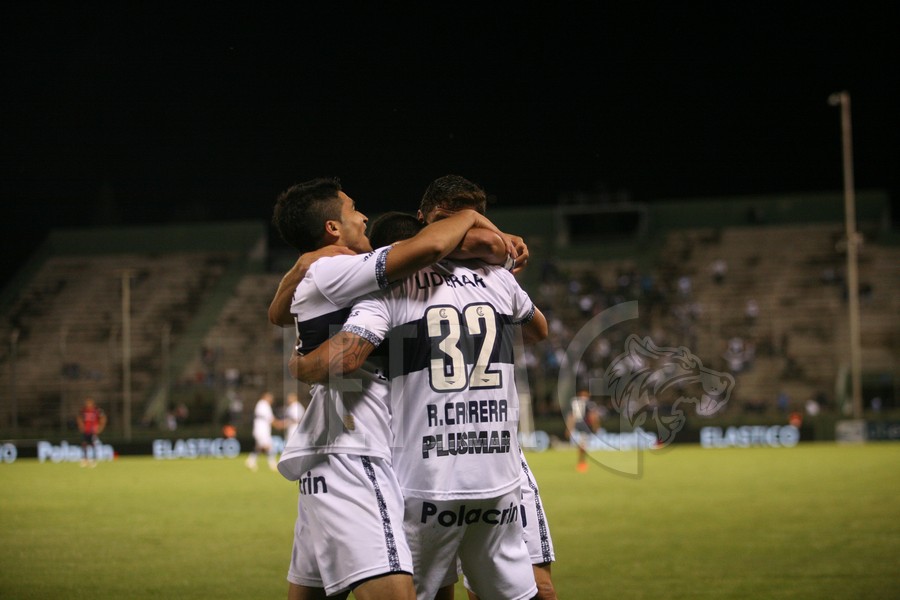 ¡PONGA HUEVO, BASURERO!