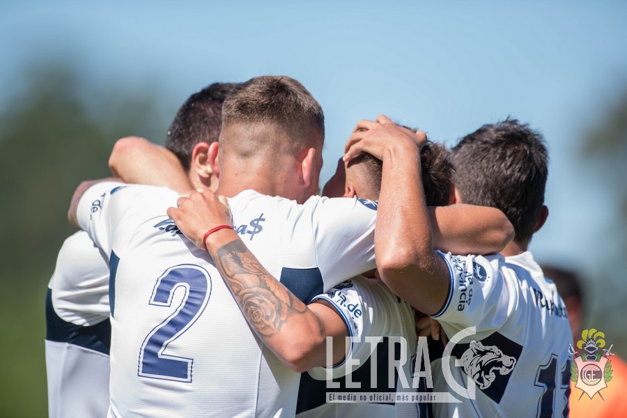 TERCER TRIUNFO SEGUIDO DEL SELECTIVO