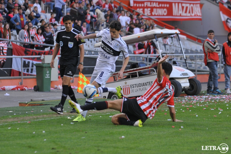 VS ESTUDIANTES