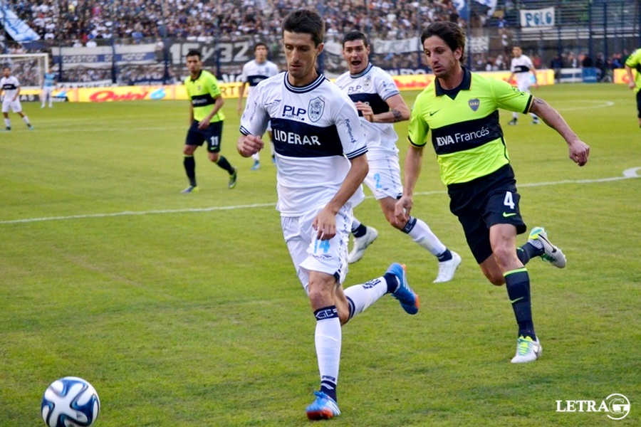 VS. BOCA JUNIORS