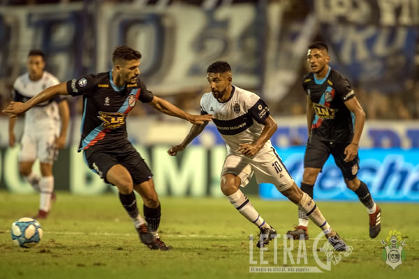 CACO Y POCO MÁS