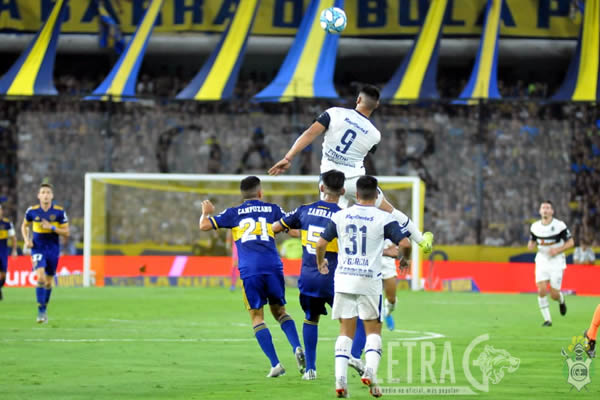A BUSCAR EL TRIUNFO