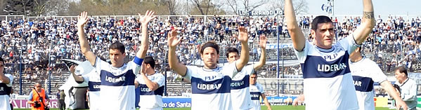 <big>LAS BAJAS COMPLICAN EL CAMINO</big>