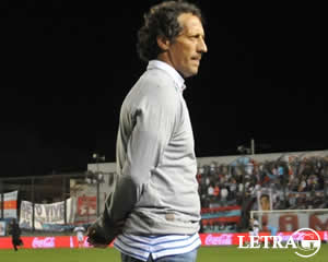"LA GENTE DEBE ENTENDER QUE GIMNASIA NO TIENE UN PESO"