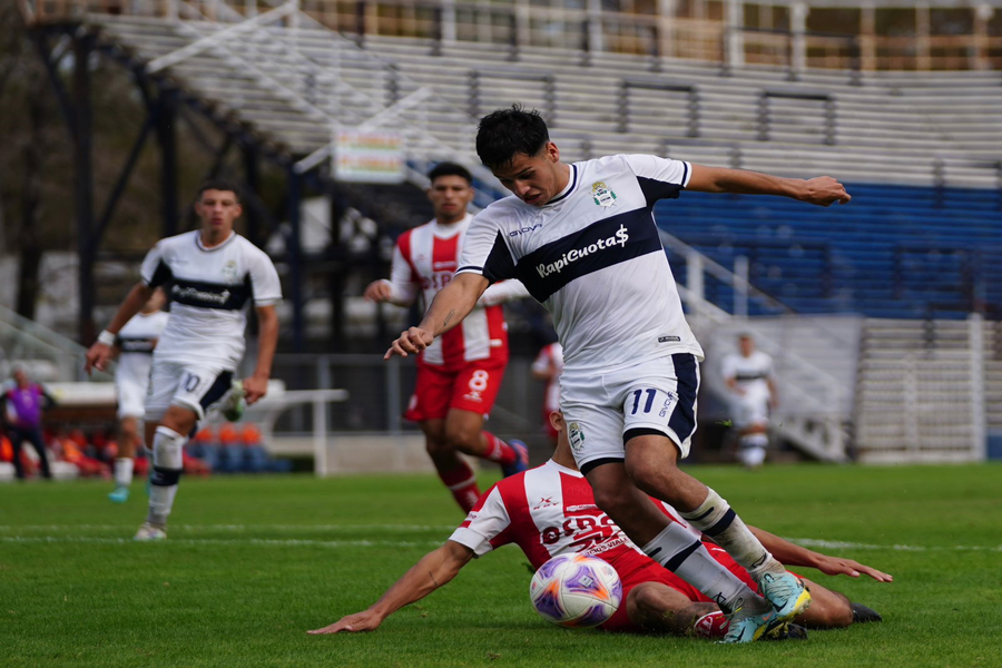 GOLEADA DE LA RESERVA