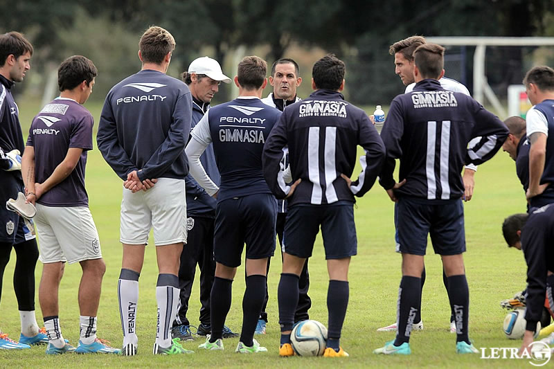 PIENSA EN BOCA