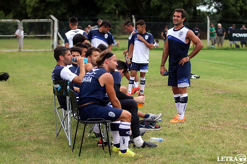 PRIMER AMISTOSO CONFIRMADO