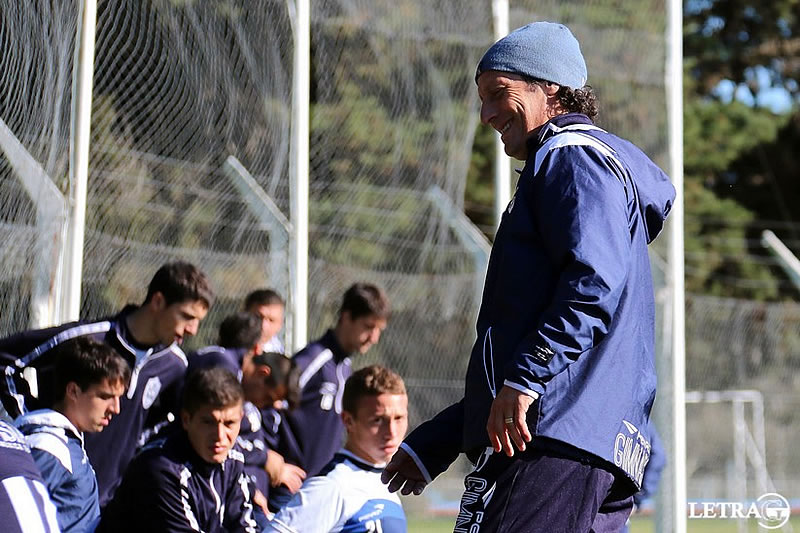 LOS CAÑONES YA APUNTAN A ESTUDIANTES