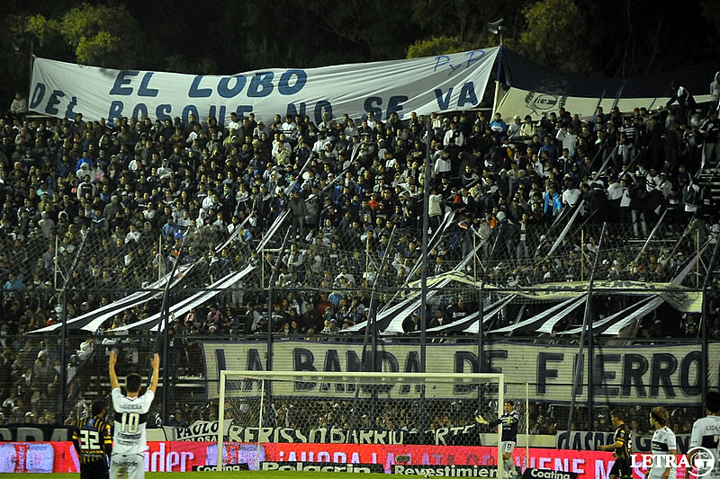 NI GANANDO DESDE EL VESTUARIO