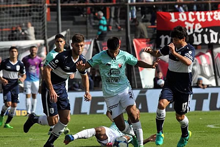 VOLVIÓ A SONREIR