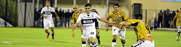 <BIG>SIN BRILLAR, PUSO PRIMERA EN LA COPA</BIG>