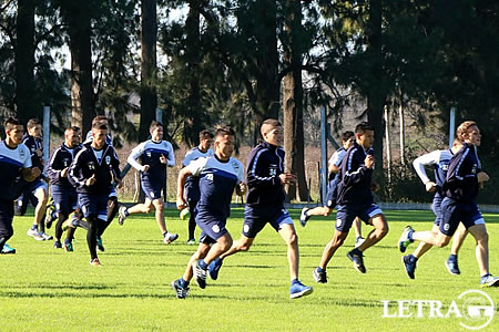 SE VA PERFILANDO EL EQUIPO