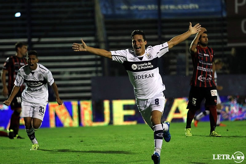 ¡A METER SEGUNDA, LOBO!