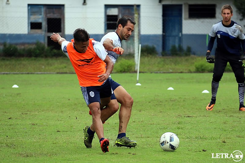 ENTRENAMIENTO PRIVADO PARA EL LOBO 
