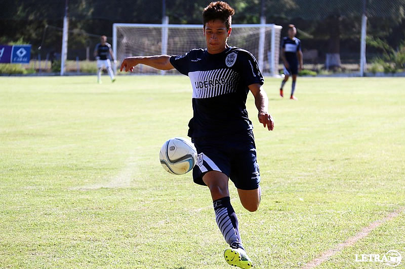 GRAN VICTORIA ANTE VÉLEZ