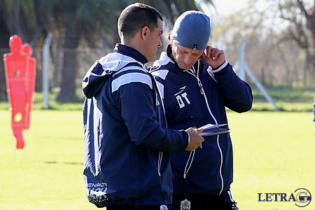 PEDRO MANTIENE LA INCÓGNITA 