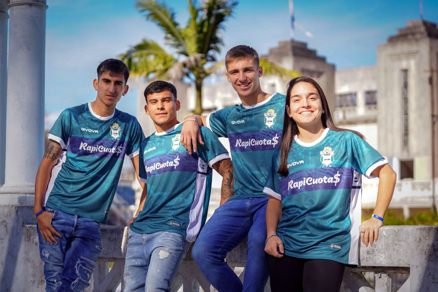 SALIÓ LA TERCERA CASACA