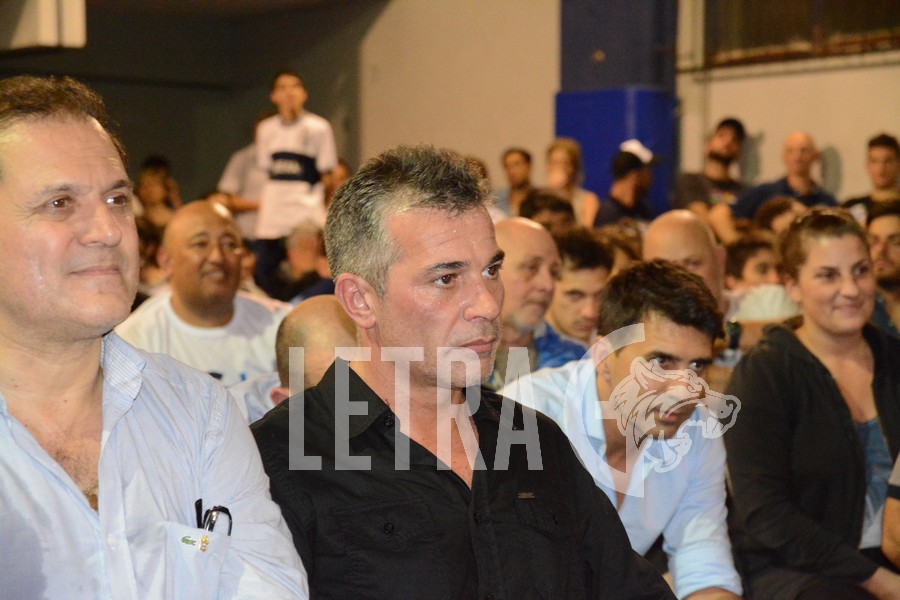 PELLEGRINO QUIERE EXPLICACIONES