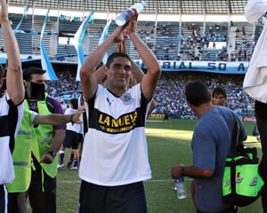 A GANAR CON GARRA
