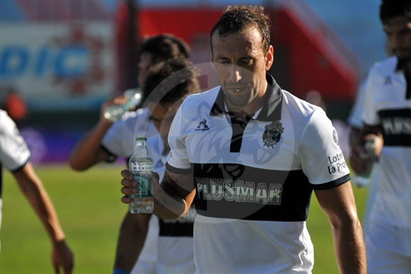 EMPATE Y A PENSAR EN EL CLÁSICO