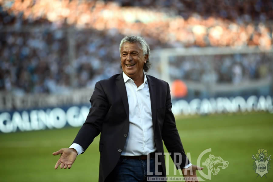 "TENEMOS QUE TENER MÁS LA PELOTA"