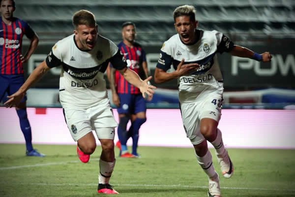 ¡QUIERE LA TERCERA!