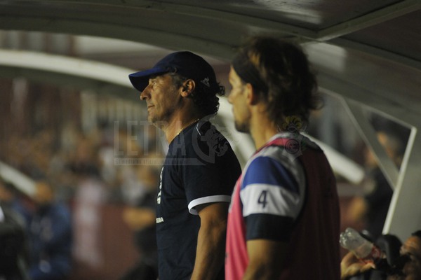 PEDRO PATEA EL TABLERO