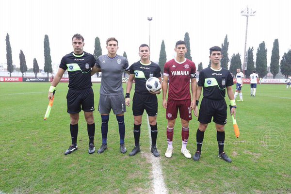 DEBUT A PASO FIRME