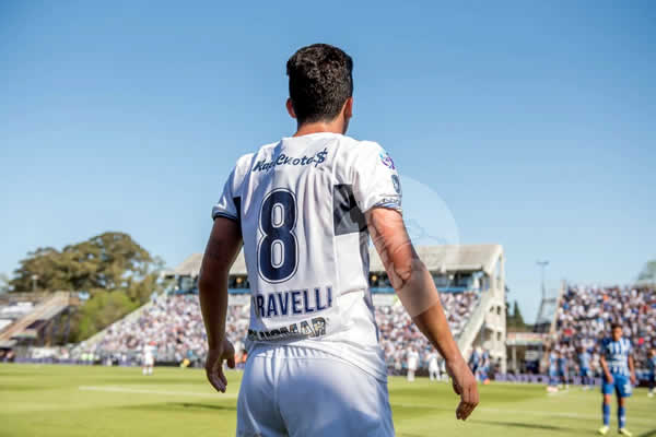 EL LOBO DESPIDE EL 2018 ANTE HURACÁN