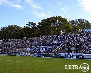 LA BATALLA POR EL BOSQUE SIGUE