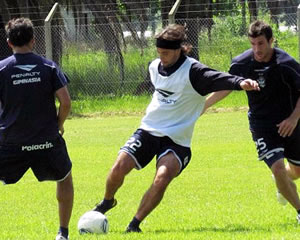 FÚTBOL EN ABASTO CON ALGUNOS INDICIOS