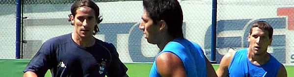 ADENTRO CASAS