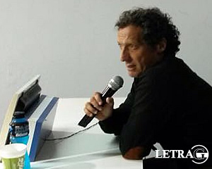 <big>“ESTE CLUB ESTÁ MEADO POR UN ELEFANTE”<big>
