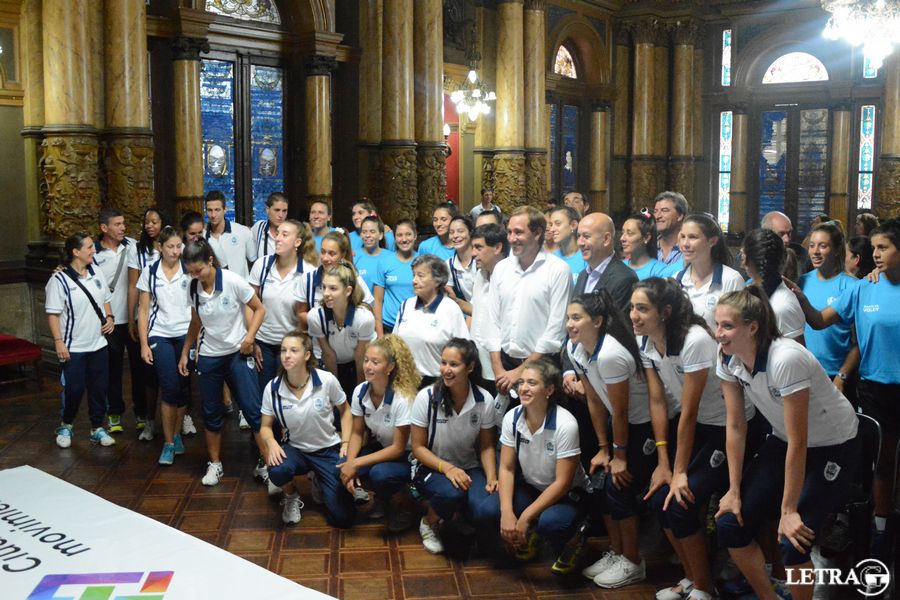 LA BIENVENIDA AL TORNEO