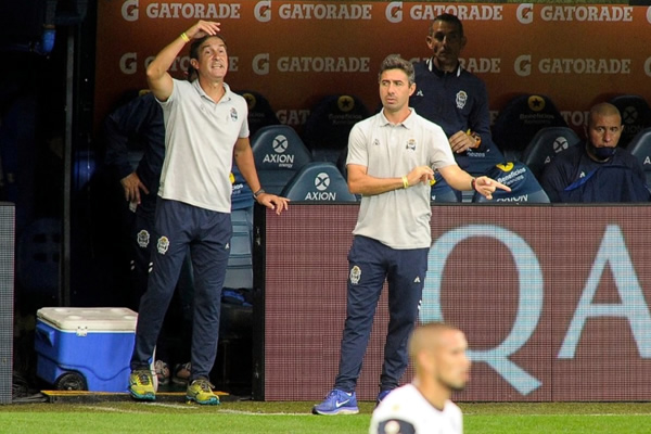 "A BOCA LE COSTABA Y EL ÁRBITRO INVENTÓ UN TIRO LIBRE"