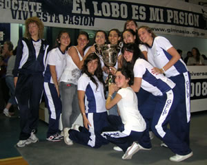 PREMIO A DEPORTISTAS