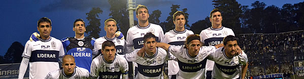 <big>JUEGUEN CON EL CORAZÓN</big>