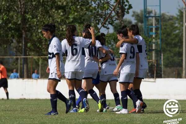 DEBUT A TODO TRAPO