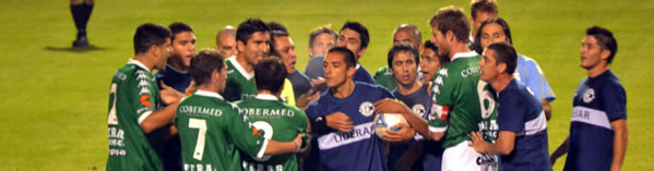 <big>UNA NOCHE PARA EL OLVIDO</big>