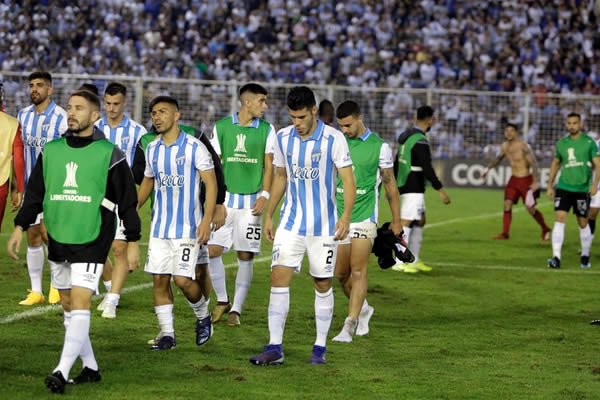 DECANO GOLPEADO