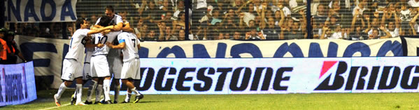 AMOR POR LA CAMISETA Y ALIENTO INCONDICIONAL
