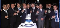 GRAN FIESTA EN EL POLI