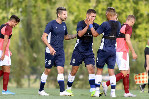 EMPATE Y DERROTA EN EZEIZA