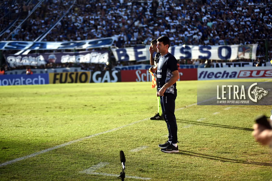 "TENEMOS QUE LEVANTARNOS Y SEGUIR"