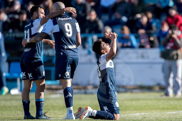 ¡A LA CANCHA, LOBO!