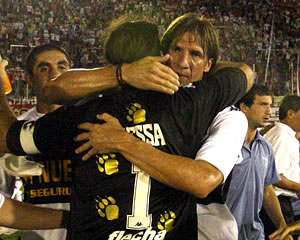 A GANAR DE VISITANTE