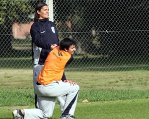 PRÁCTICA DE FÚTBOL INFORMAL EN ABASTO