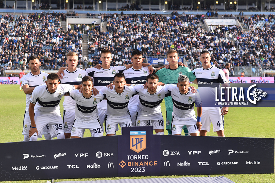 YACARÉ, SIEMPRE YACARÉ